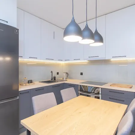 Glow Apartments, Luna Srodmiescie Apartment