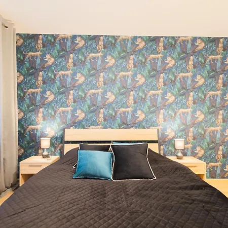 Апартаменти Glow Apartments, Luna Srodmiescie Гданськ